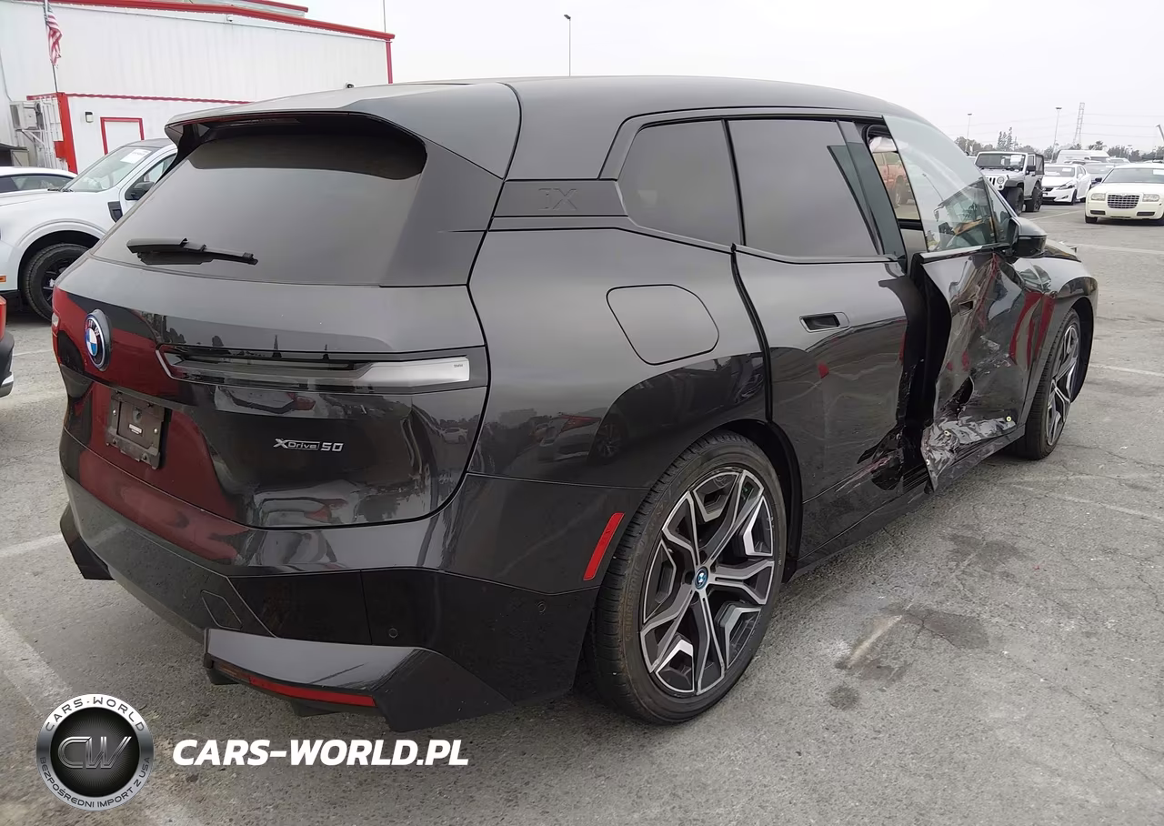 2023 BMW Ix xDrive50 VIN:WB523CF02PCL56429 - 4