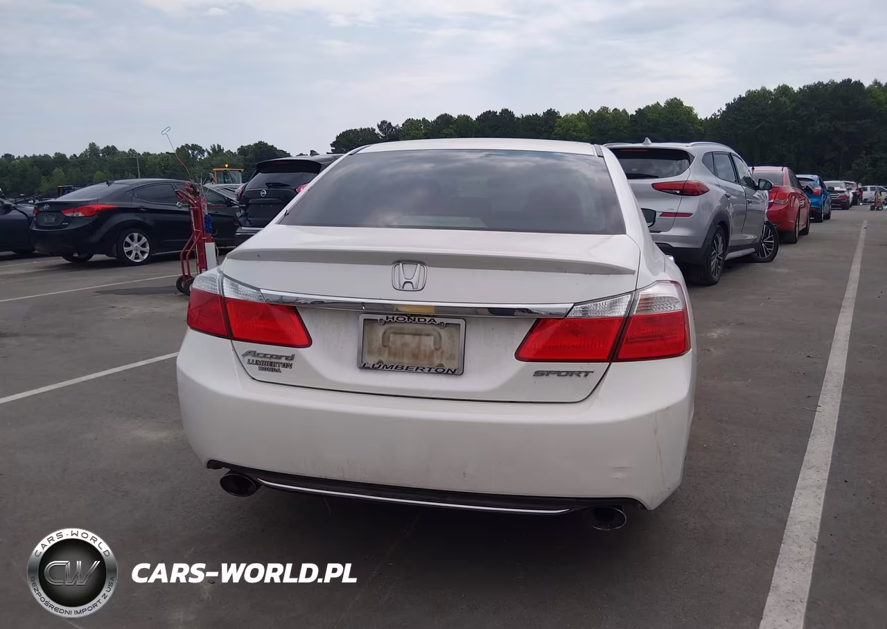 2015 Honda Accord Sport VIN:1HGCR2F58FA159581 - 16