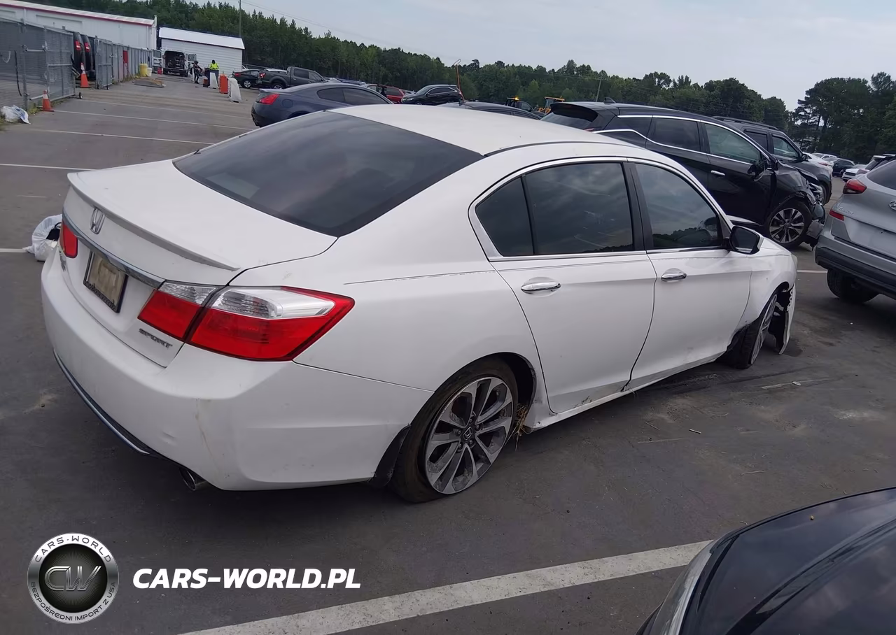 2015 Honda Accord Sport VIN:1HGCR2F58FA159581 - 4