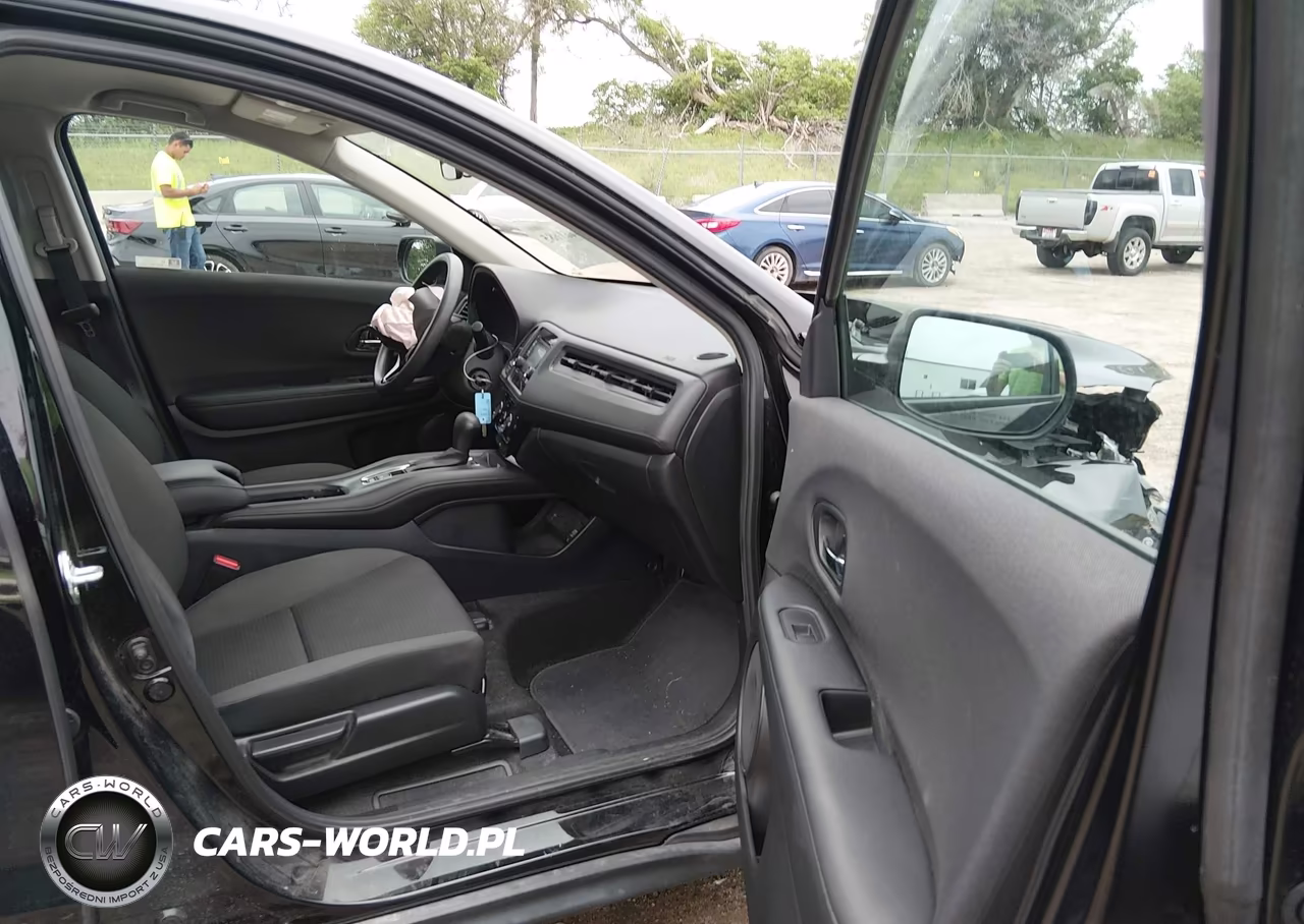 2022 Honda Hr-V Awd Lx VIN:3CZRU6H38NM769874 - 5