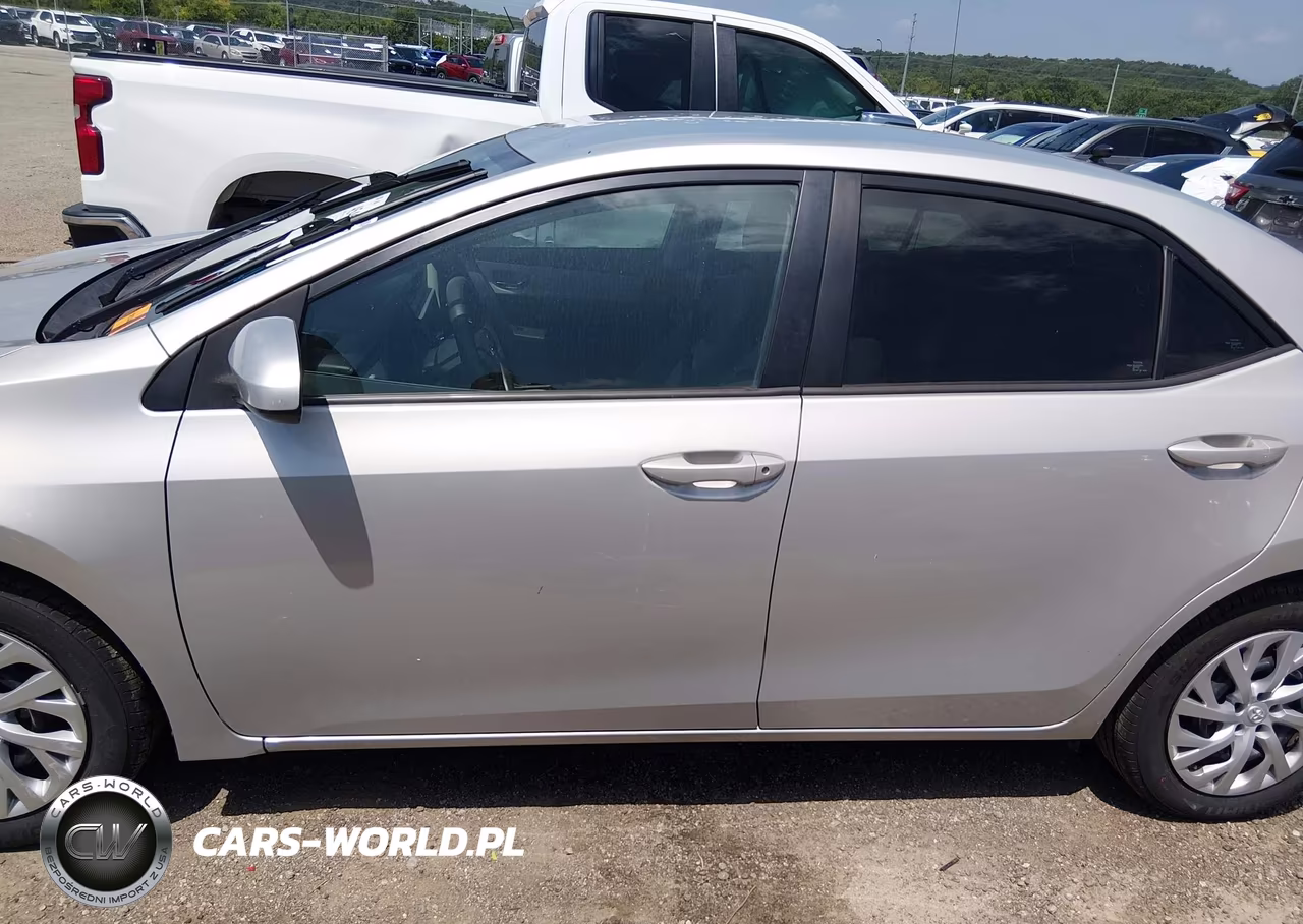 2019 Toyota Corolla Le VIN:5YFBURHE5KP888187 - 14
