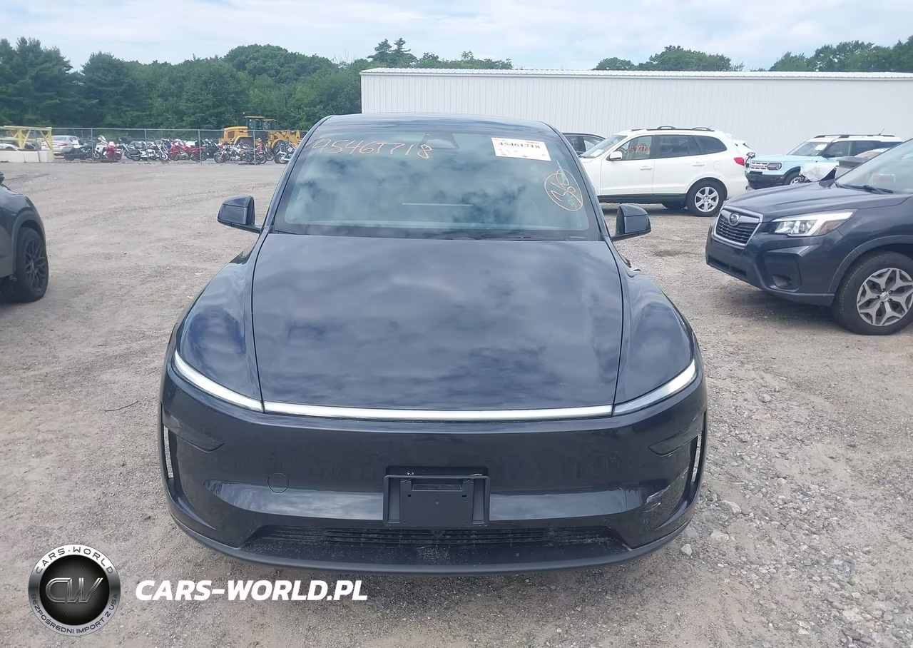 2026 Tesla Model Y Premium Rear-Wheel Drive-Rear-Wheel Drive VIN:7SAYGDEDXTF631686 - 13