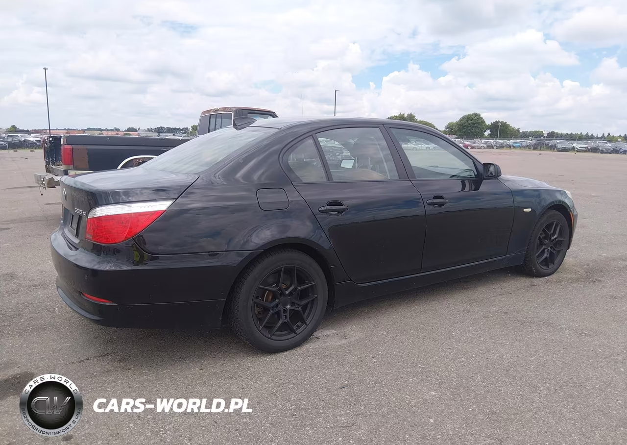 2008 BMW 528Xi VIN:WBANV135X8CZ51687 - 4