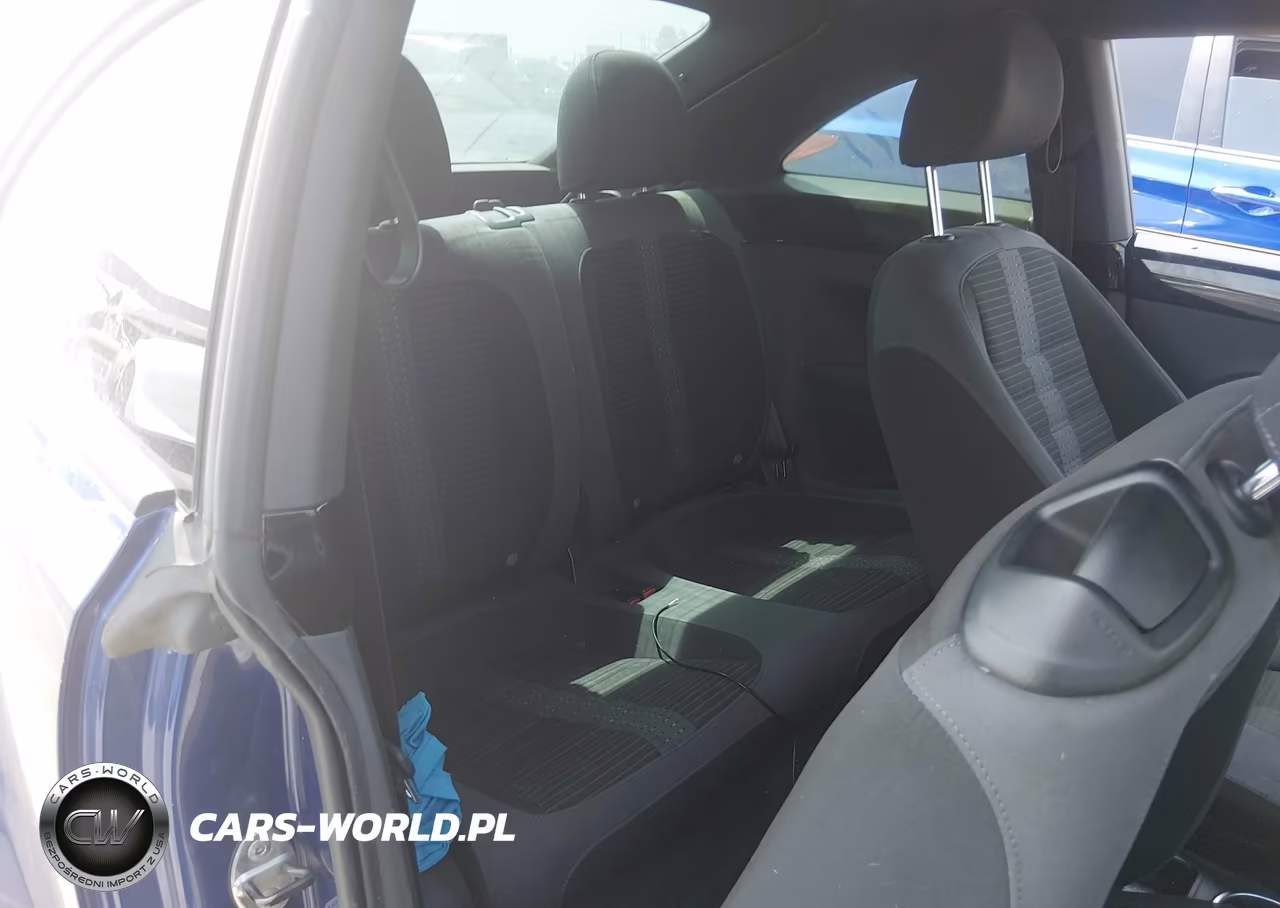 2014 Volkswagen Beetle 2.0T R-Line VIN:3VWVT7AT4EM609639 - 8