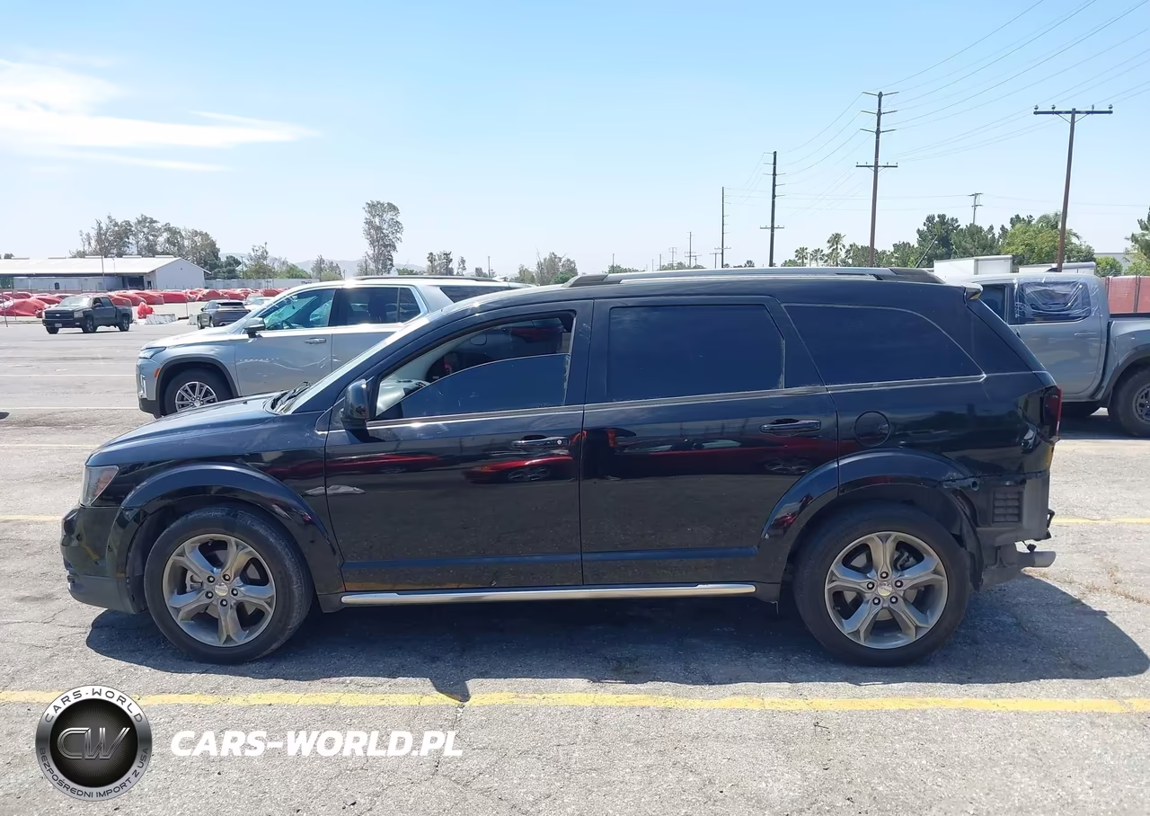 2017 Dodge Journey Crossroad Plus VIN:3C4PDCGG7HT613352 - 15