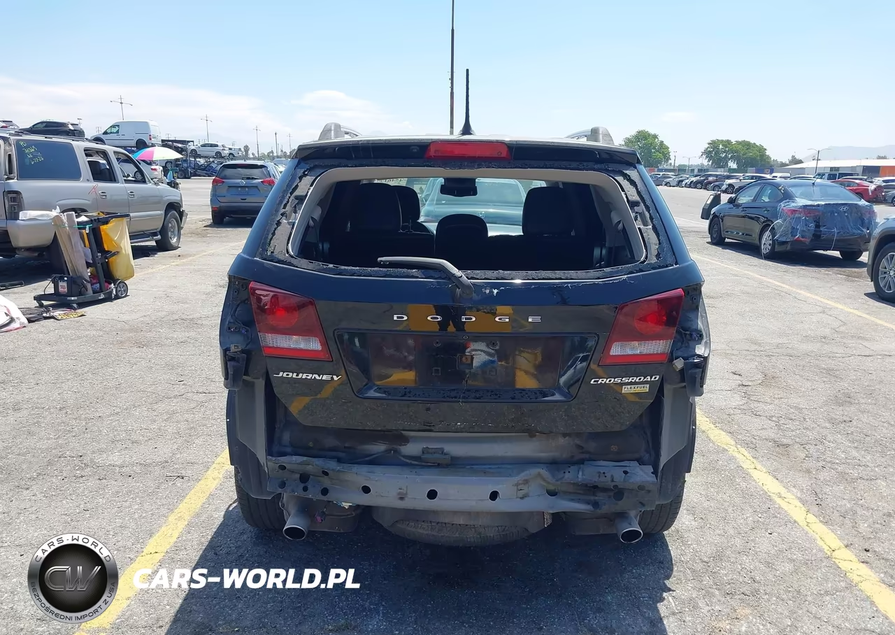2017 Dodge Journey Crossroad Plus VIN:3C4PDCGG7HT613352 - 17