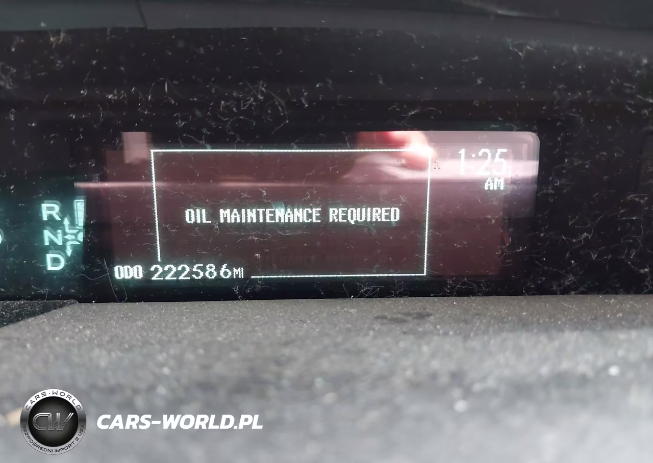2011 Toyota Prius Two VIN:JTDKN3DU8B5336400 - 15