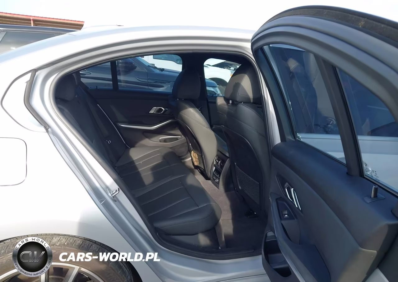 2019 BMW 330I VIN:WBA5R1C51KAK11632 - 8