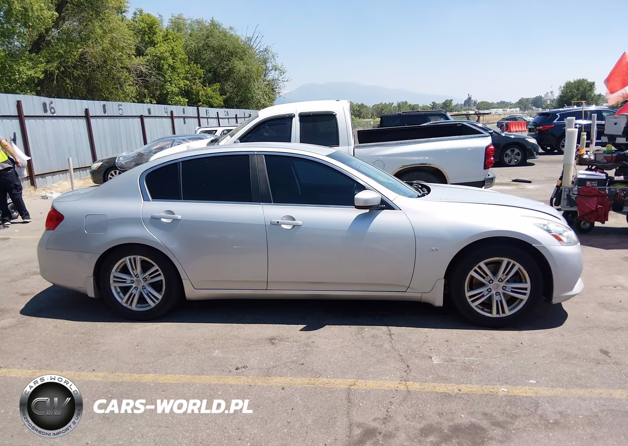 2015 Infiniti Q40 VIN:JN1CV6AP9FM503561 - 13