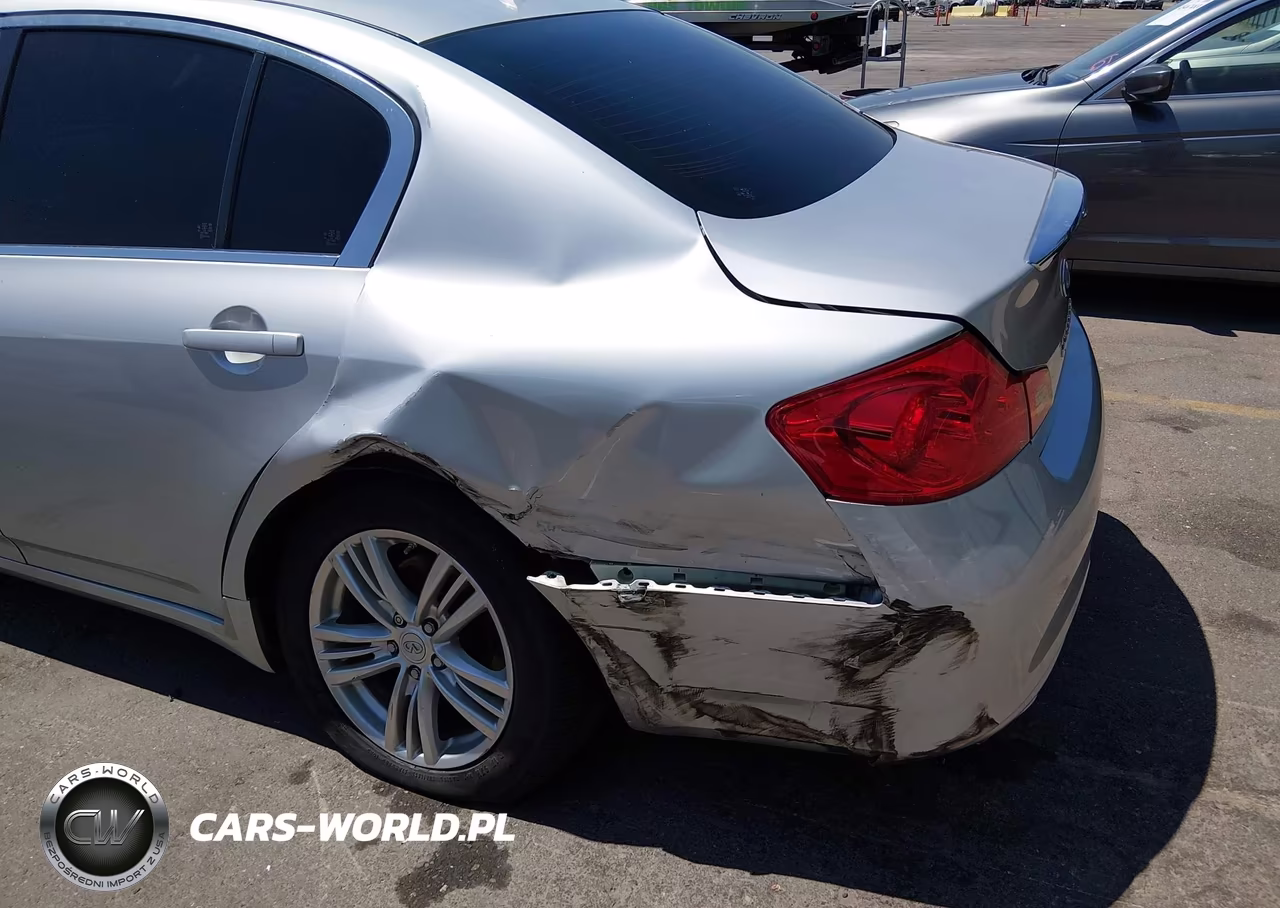 2015 Infiniti Q40 VIN:JN1CV6AP9FM503561 - 6