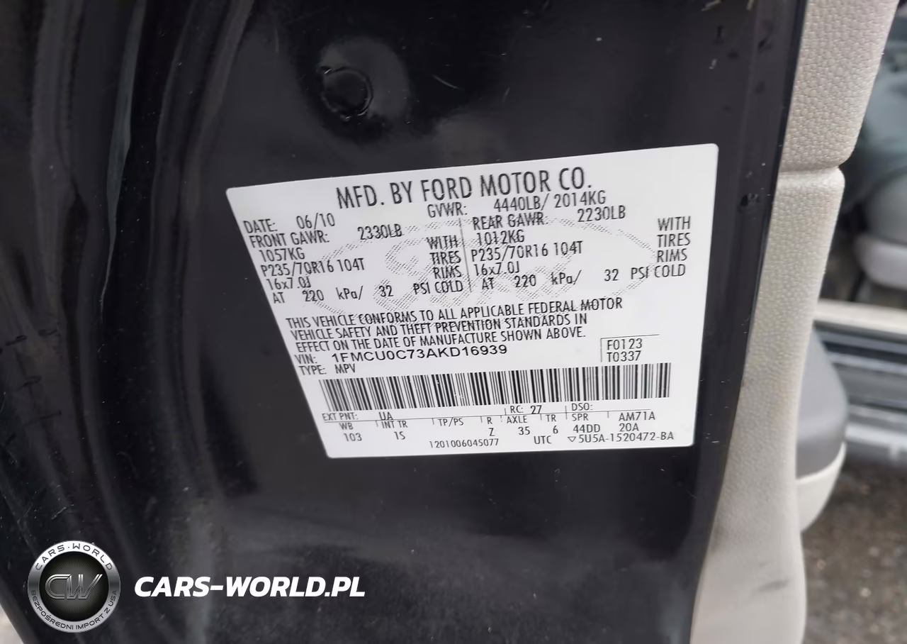 2010 Ford Escape Xls VIN:1FMCU0C73AKD16939 - 9