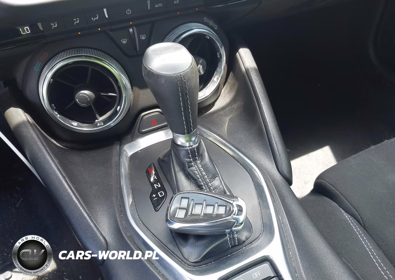 2019 Chevrolet Camaro 1Lt VIN:1G1FB1RS6K0105751 - 11