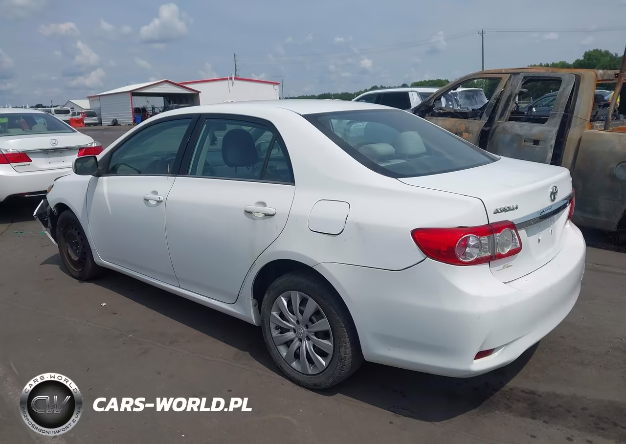 2012 Toyota Corolla Le VIN:2T1BU4EEXCC819407 - 3