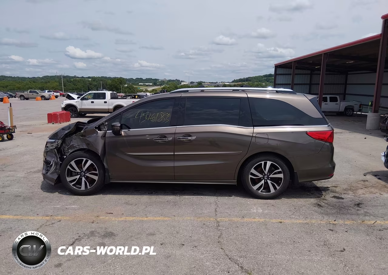 2019 Honda Odyssey Elite VIN:5FNRL6H92KB067921 - 14