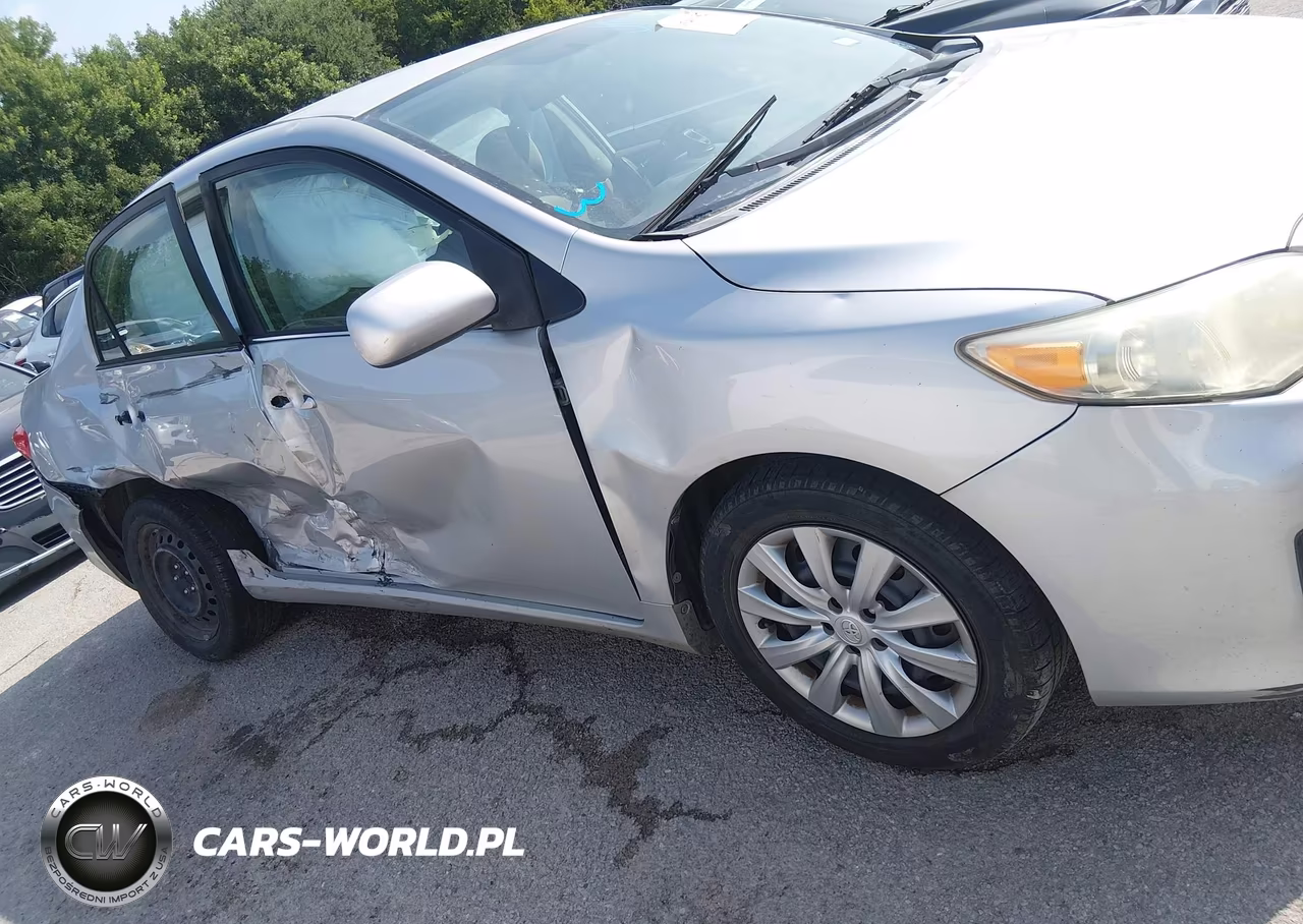 2013 Toyota Corolla Le VIN:5YFBU4EE5DP138072 - 13