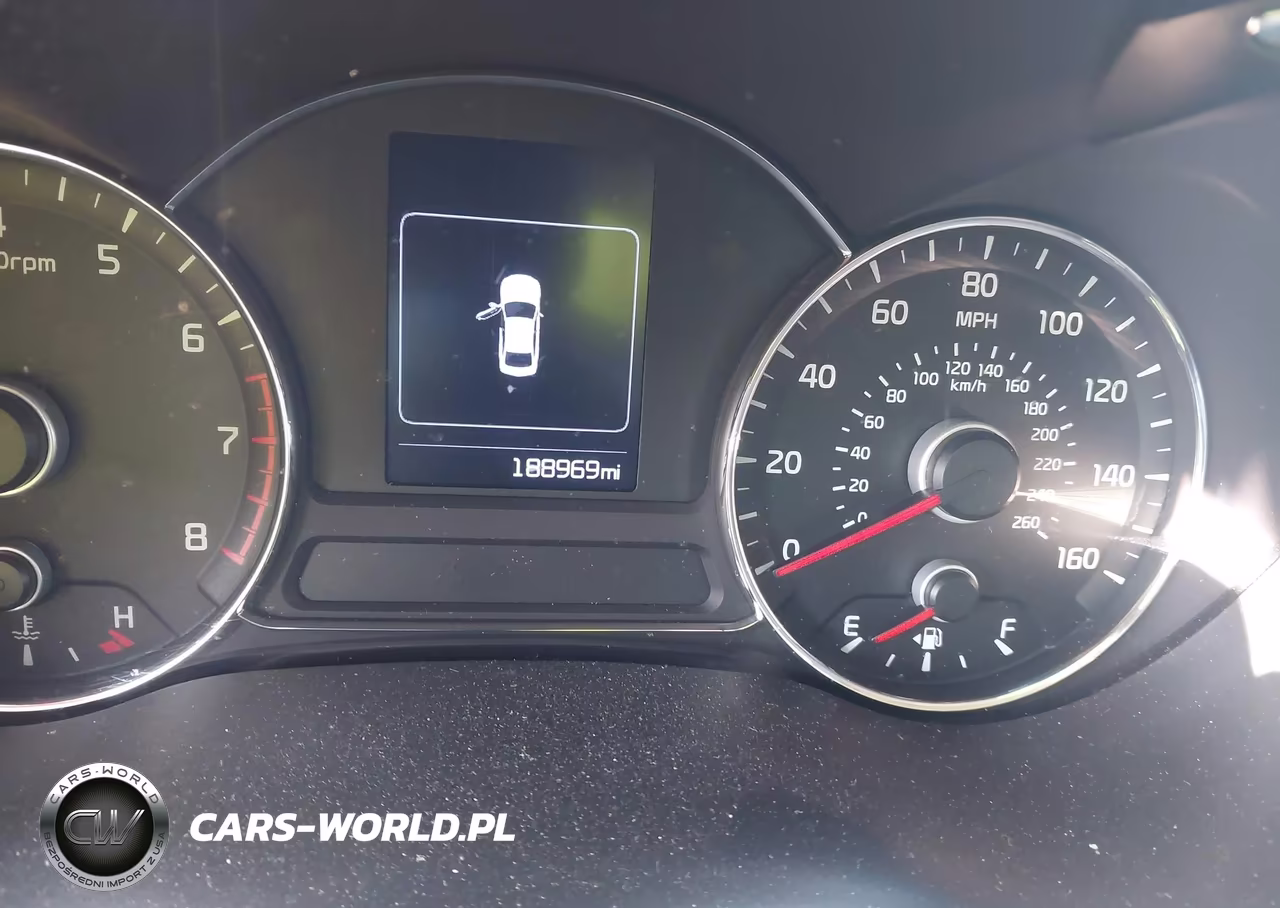 2018 Kia Forte Lx VIN:3KPFK4A78JE273509 - 15