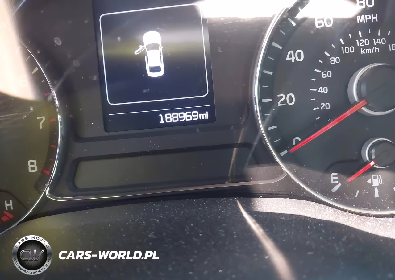 2018 Kia Forte Lx VIN:3KPFK4A78JE273509 - 7