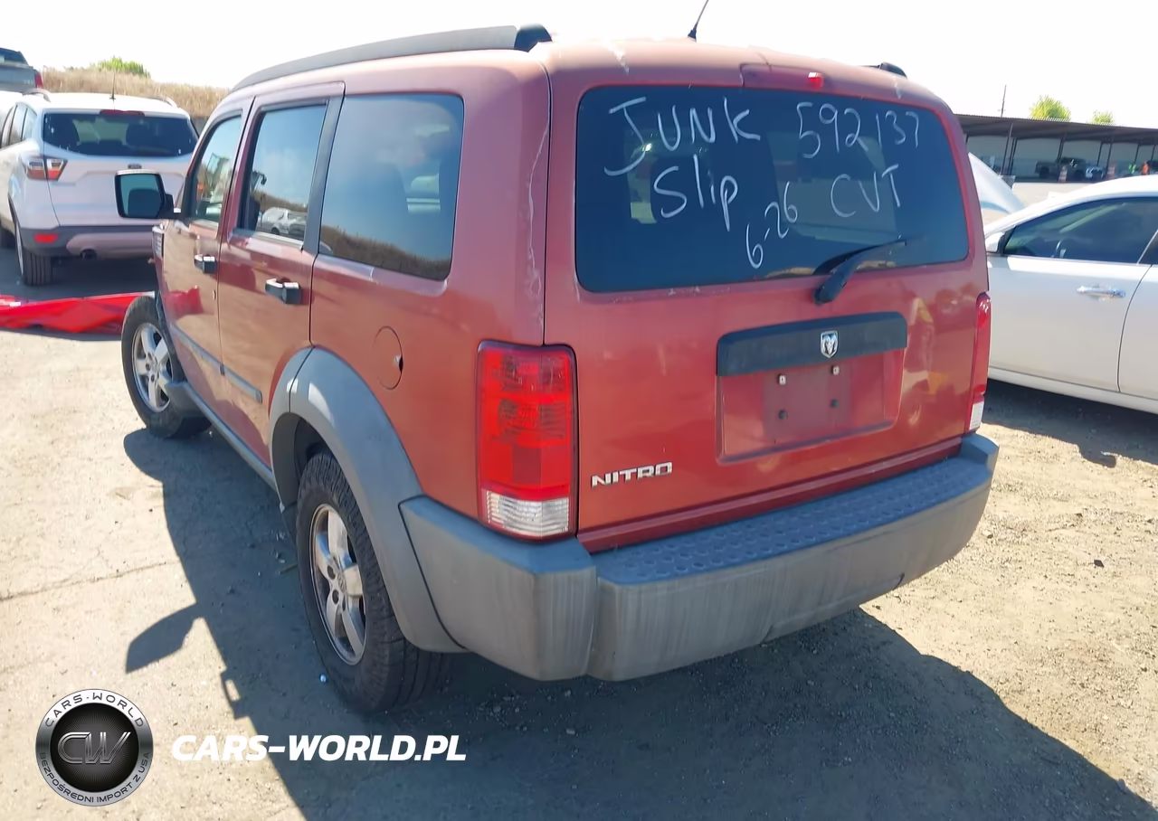 2007 Dodge Nitro Sxt VIN:1D8GT28K37W592137 - 3