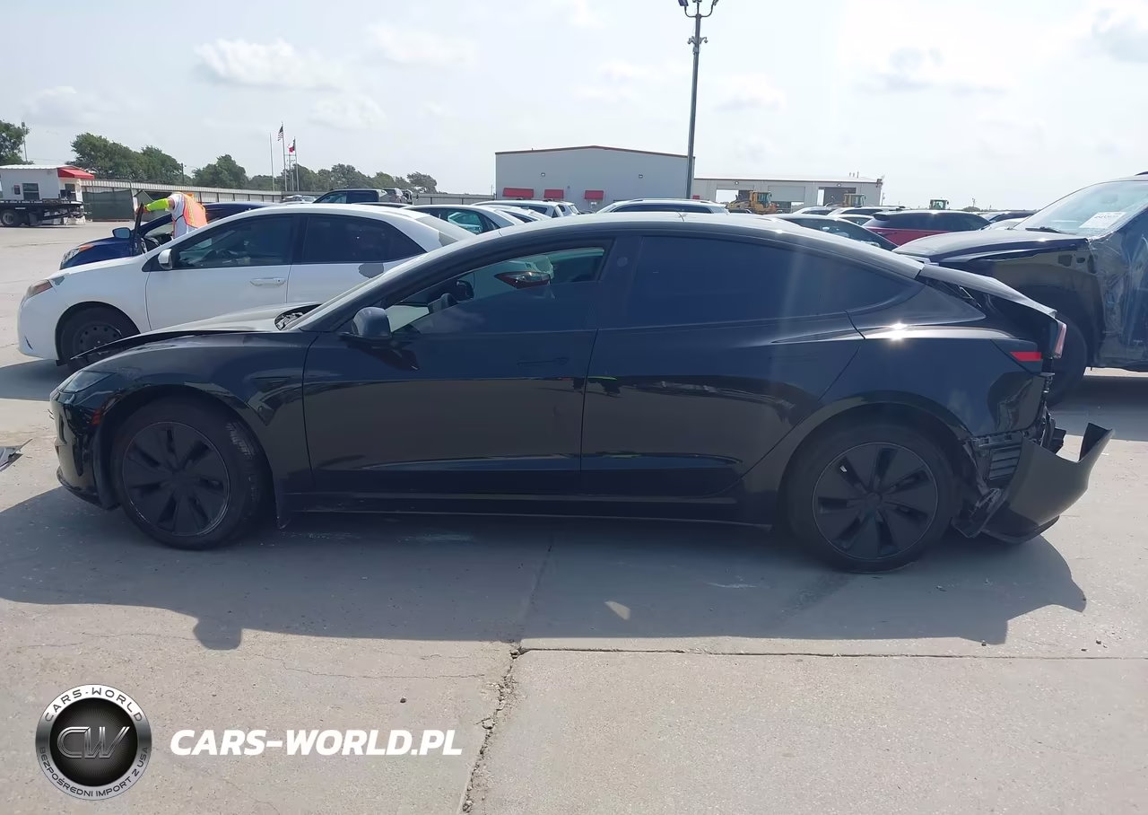 2025 Tesla Model 3 Long Range Rear-Wheel Drive-Standard Rear-Wheel Drive VIN:5YJ3E1EA4SF057182 - 13