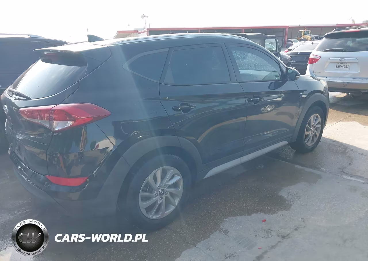 2017 Hyundai Tucson Se Plus VIN:KM8J33A44HU539249 - 4