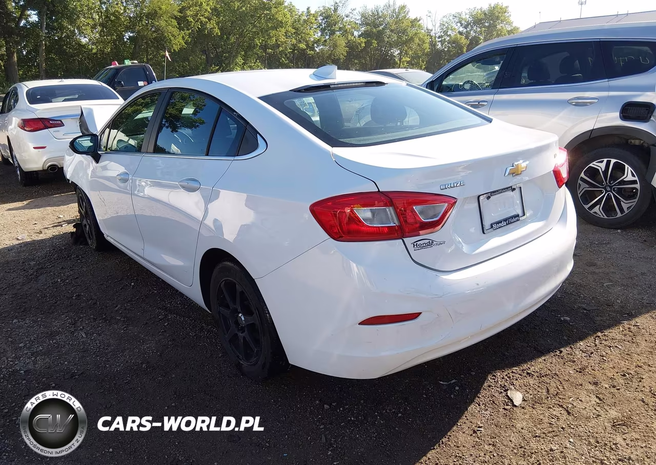 2017 Chevrolet Cruze Lt Auto VIN:1G1BE5SM7H7136922 - 3