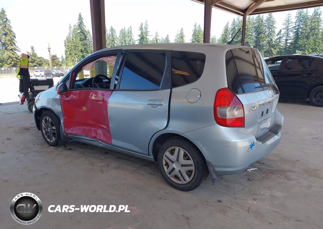 2007 Honda Fit VIN:JHMGD384X7S031183 - 3