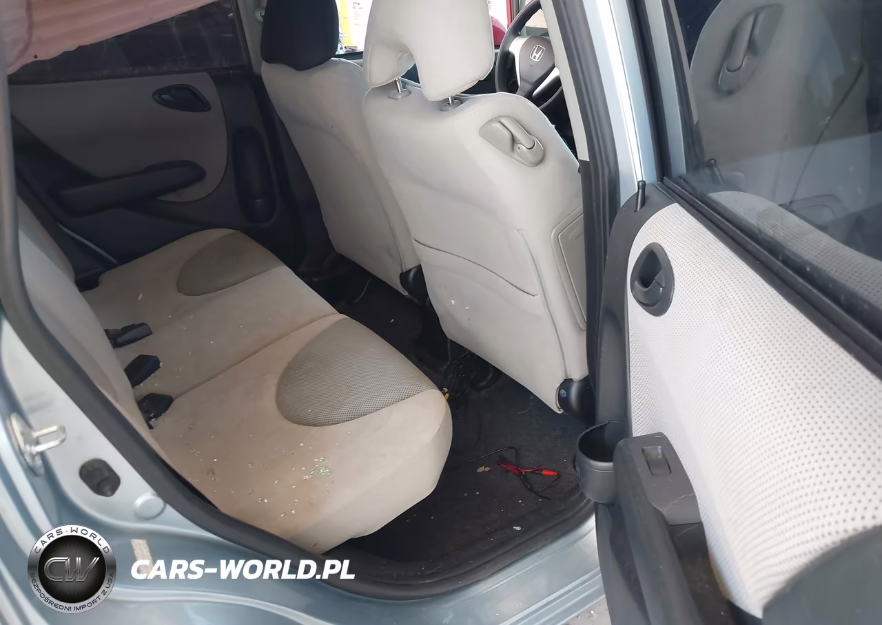 2007 Honda Fit VIN:JHMGD384X7S031183 - 8