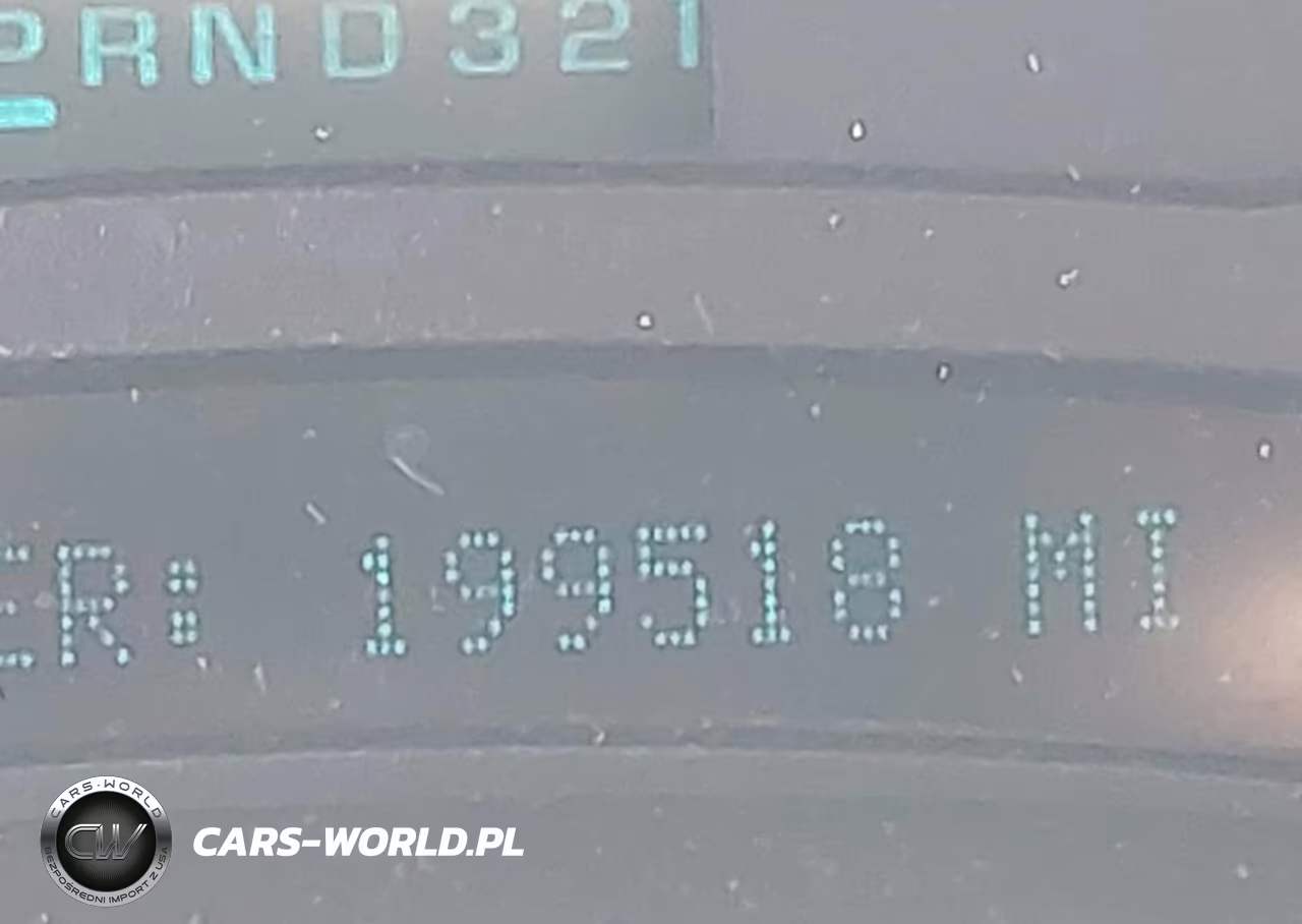 2005 Chevrolet Tahoe Ls VIN:1GNEC13V85R176234 - 12