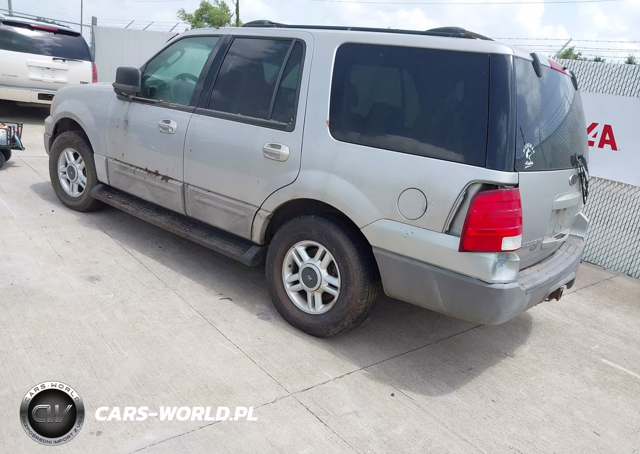 2003 Ford Expedition Xlt VIN:1FMRU15W53LA22413 - 3