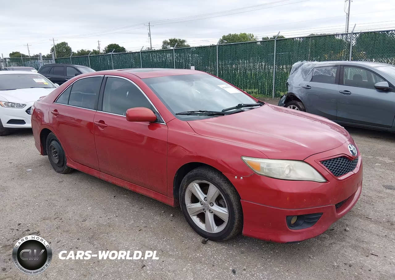 2010 Toyota Camry Se – zdjęcie 1 z 12