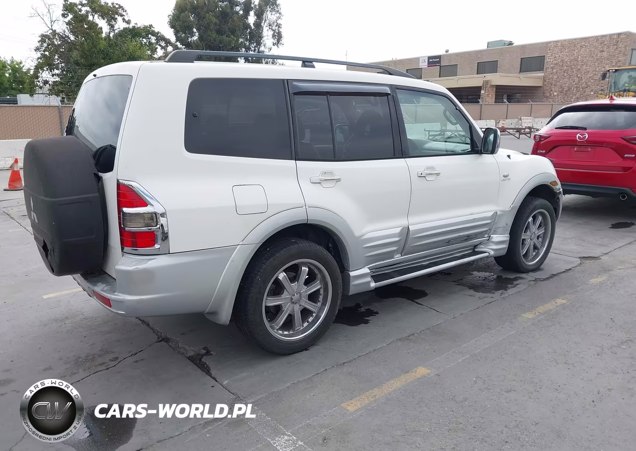 2001 Mitsubishi Montero Limited VIN:JA4MW51R11J039759 - 4
