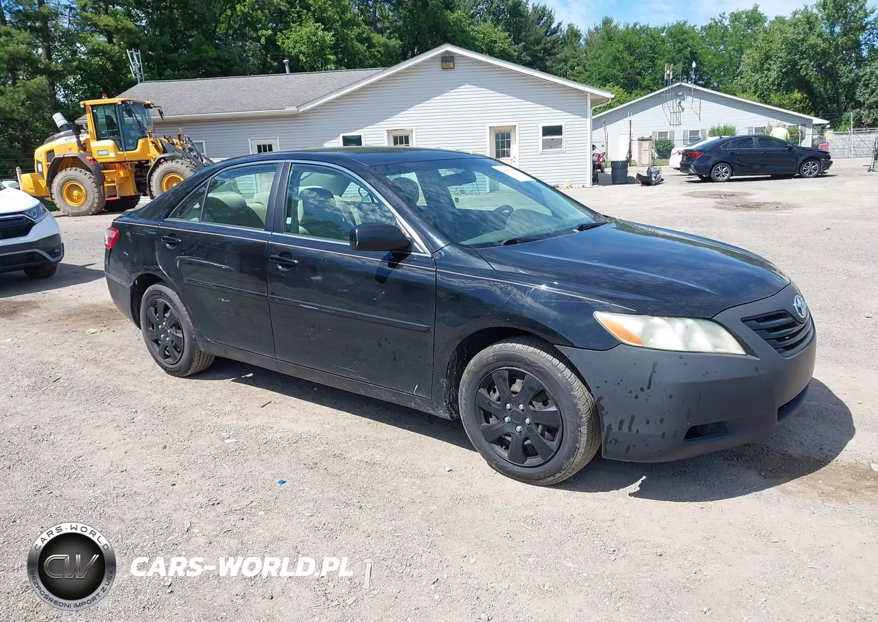 2009 Toyota Camry Le – zdjęcie 1 z 12