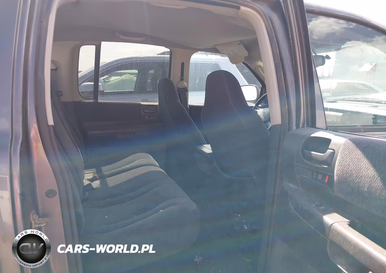 2003 Dodge Dakota Sport-Sxt VIN:1D7HL38NX3S177679 - 8