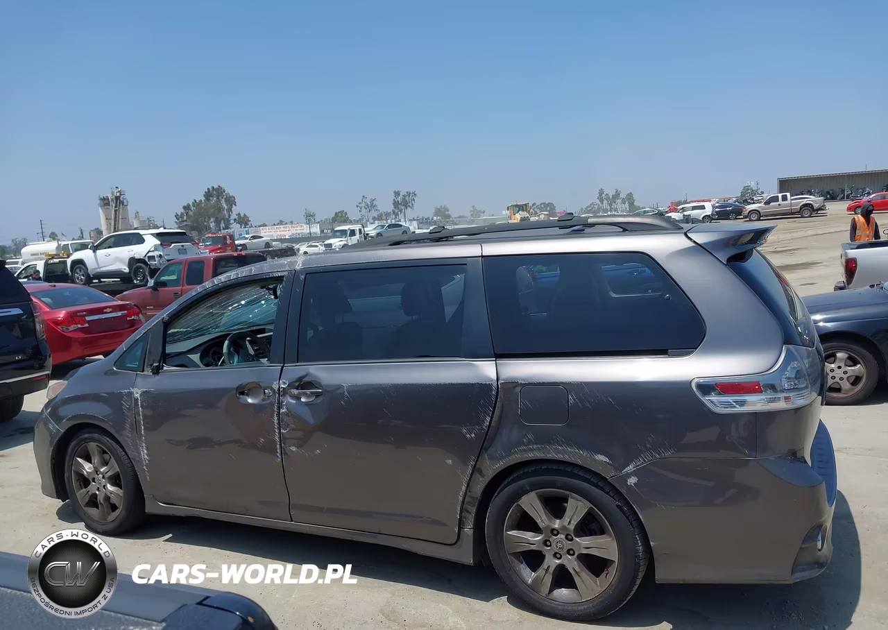 2012 Toyota Sienna Se 8 Passenger VIN:5TDXK3DC2CS276888 - 14