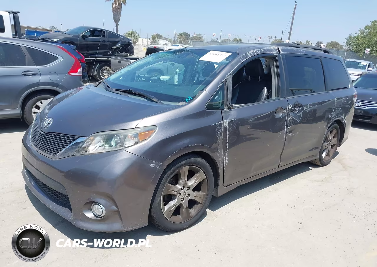 2012 Toyota Sienna Se 8 Passenger VIN:5TDXK3DC2CS276888 - 2