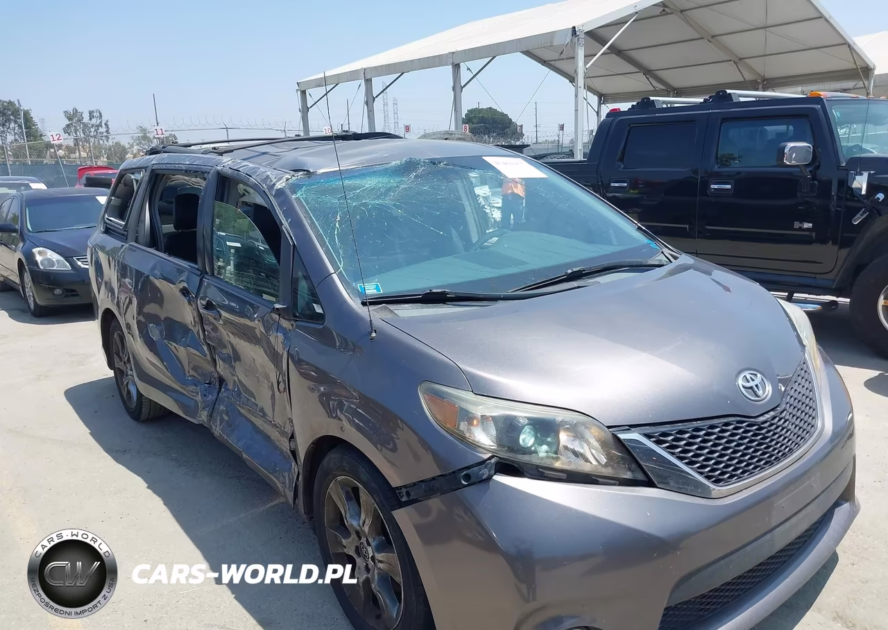 2012 Toyota Sienna Se 8 Passenger VIN:5TDXK3DC2CS276888 - 6