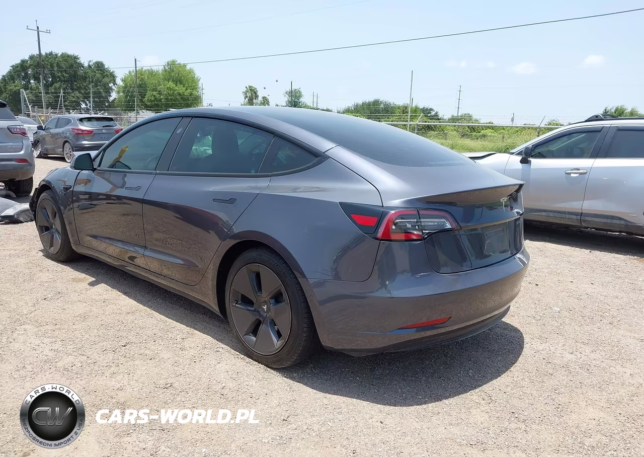 2021 Tesla Model 3 Standard Range Plus Rear-Wheel Drive VIN:5YJ3E1EA0MF963610 - 3