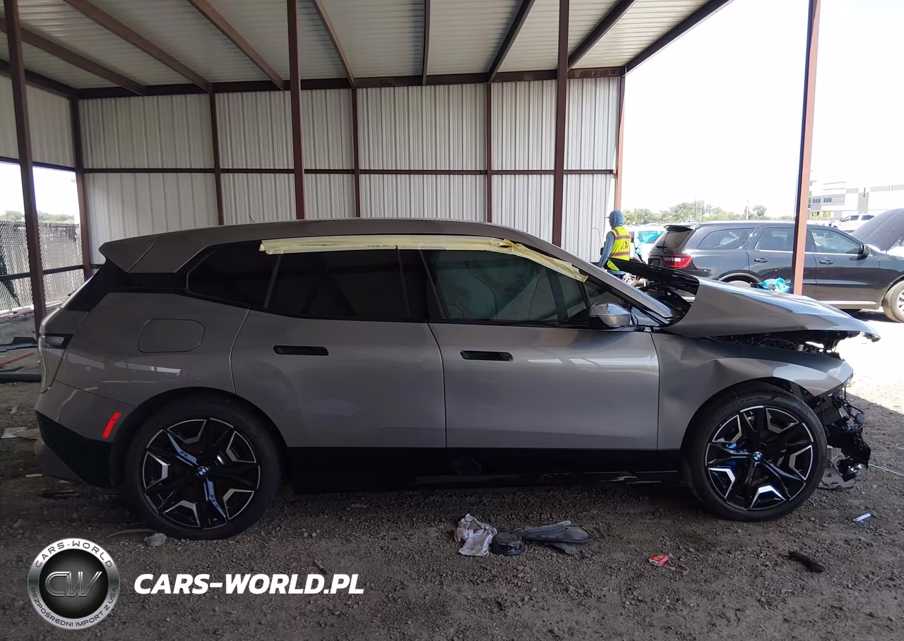 2025 BMW Ix xDrive50 VIN:WB523CF03SCS28757 - 12