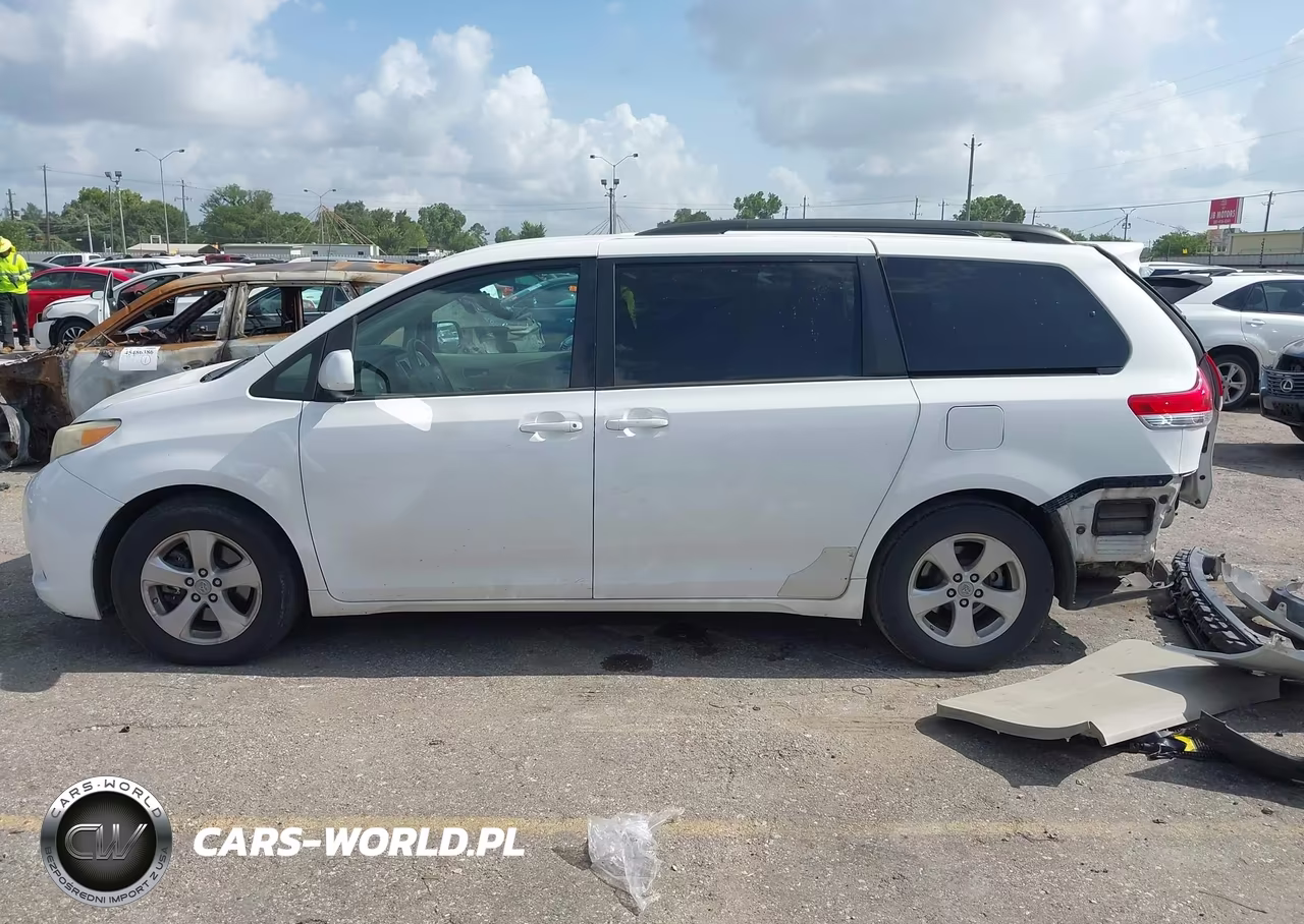 2012 Toyota Sienna Le V6 8 Passenger VIN:5TDKK3DC1CS223786 - 15