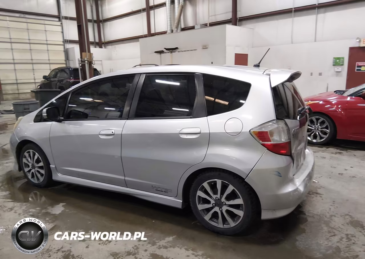 2012 Honda Fit Sport VIN:JHMGE8H50CC034794 - 14