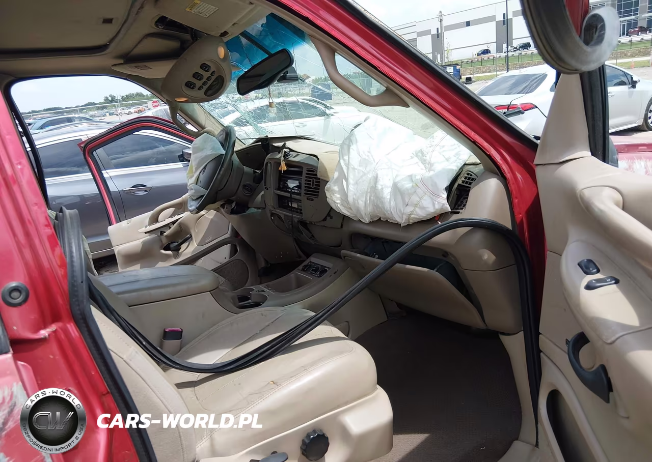 2000 Ford Expedition Eddie Bauer VIN:1FMEU17L8YLB86814 - 5