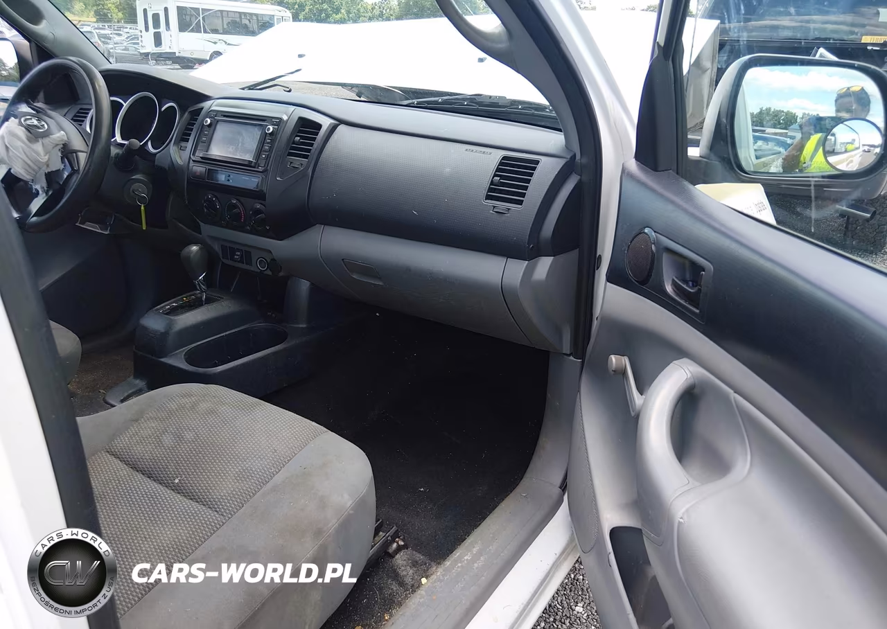 2014 Toyota Tacoma VIN:5TFNX4CN8EX040762 - 5