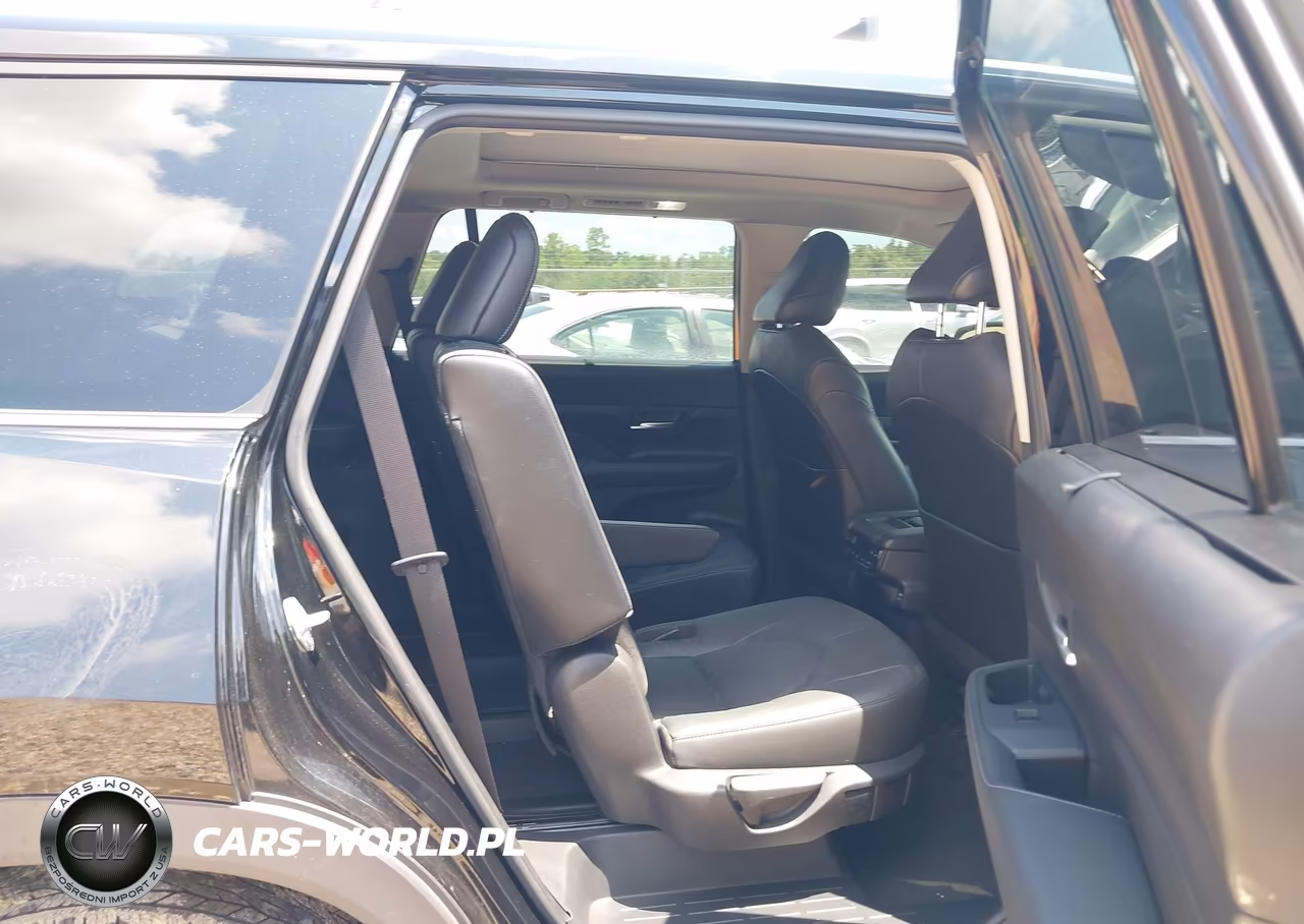 2024 Toyota Grand Highlander Platinum VIN:5TDAAAB58RS000094 - 8