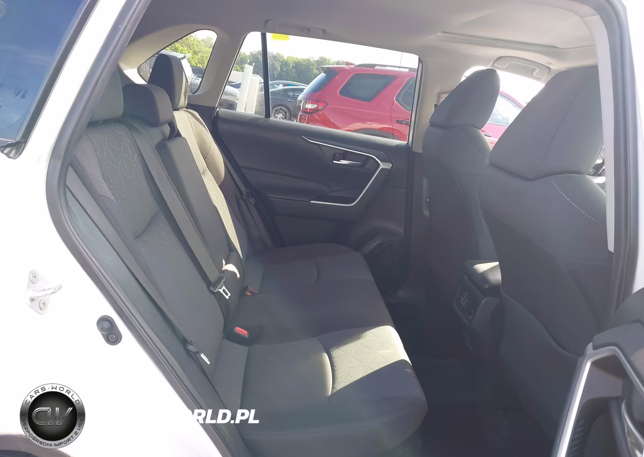 2023 Toyota Rav4 Hybrid Xle VIN:4T3RWRFV8PU093921 - 8