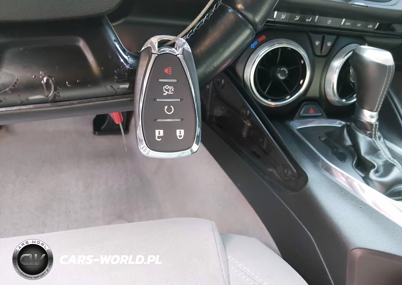2018 Chevrolet Camaro 1Lt VIN:1G1FB1RS2J0141158 - 11