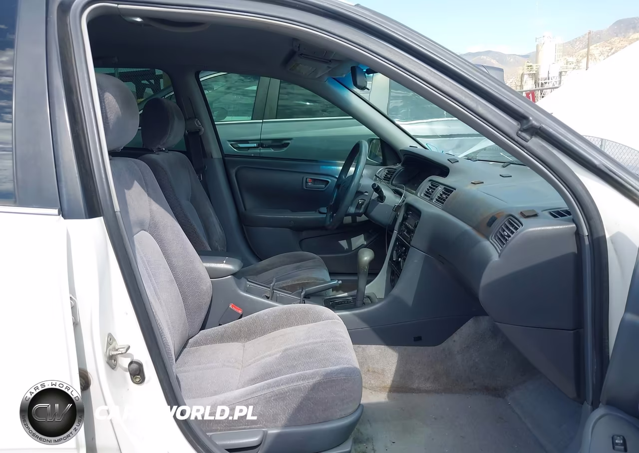 1998 Toyota Camry Le VIN:JT2BG22K2W0154662 - 5