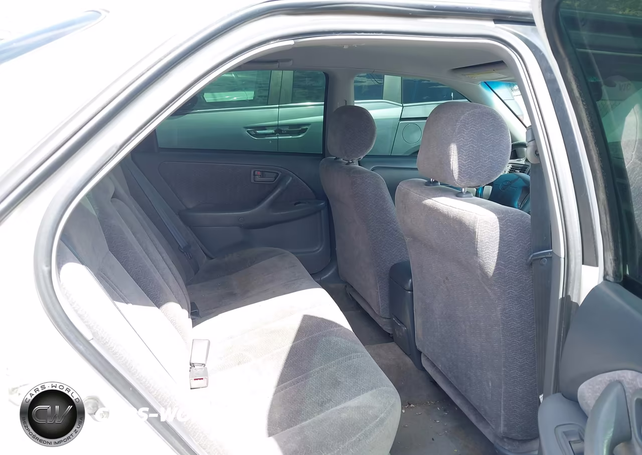 1998 Toyota Camry Le VIN:JT2BG22K2W0154662 - 8