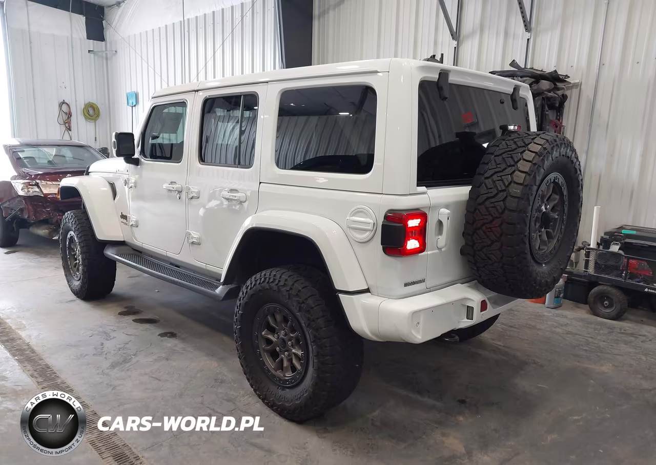 2021 Jeep Wrangler Unlimited High Altitude 4X4 VIN:1C4HJXENXMW519010 - 3