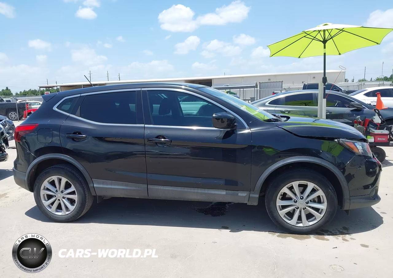 2018 Nissan Rogue Sport S VIN:JN1BJ1CP8JW184447 - 13