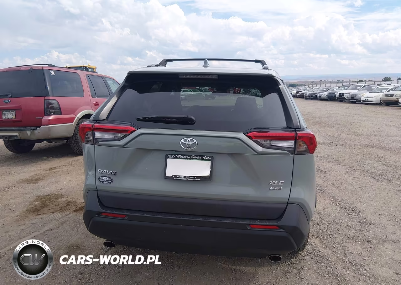2021 Toyota Rav4 Xle VIN:2T3P1RFVXMW212005 - 17